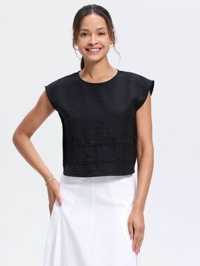 Cap-Sleeve Lace Trim Top Universal Thread NWT szXS